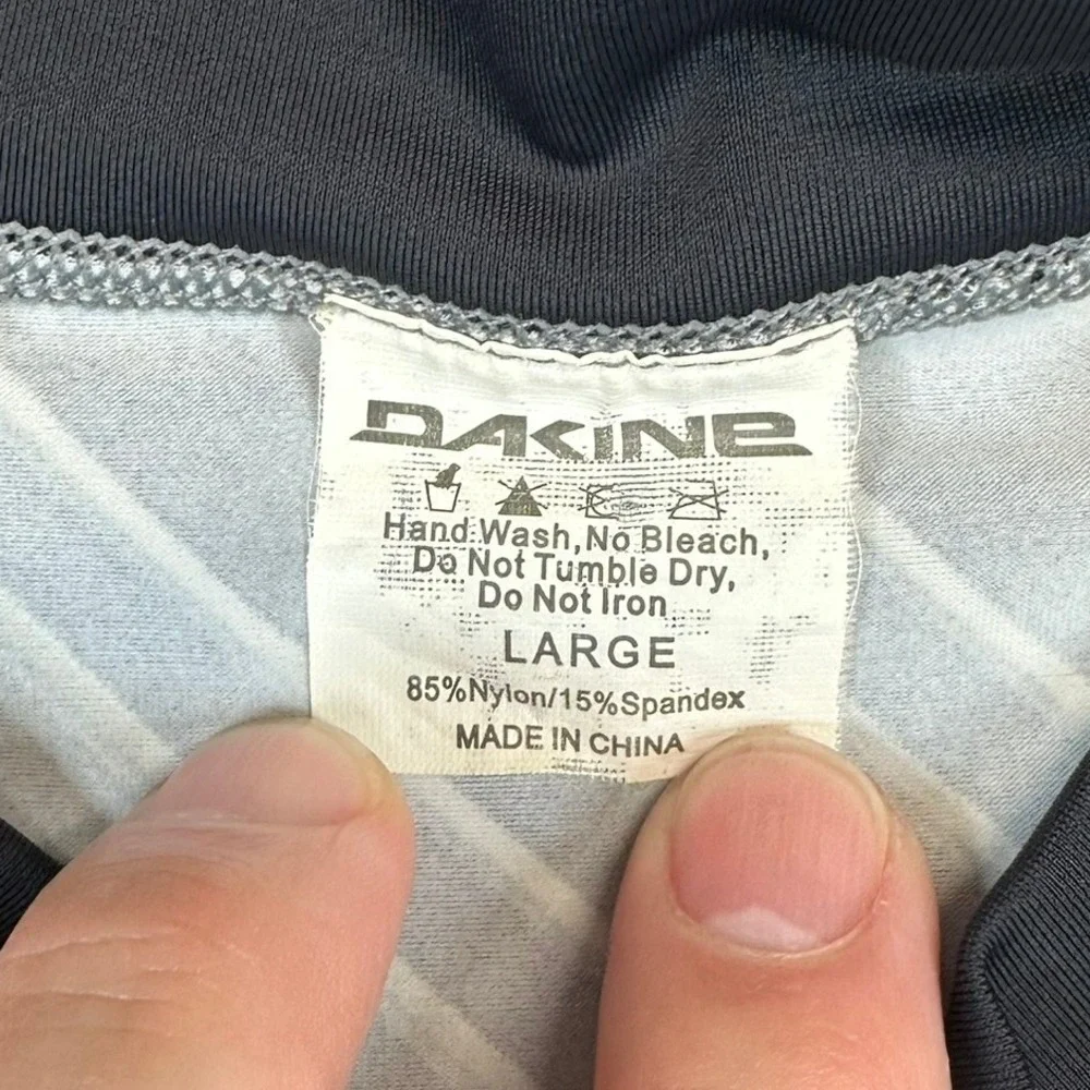 Dakine Rash Guard Mens Large Black Striped Long Sleeve UV Protection Swim Shirt